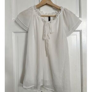 Luna Rae White Short Sleeve Blouse NWT Sz S